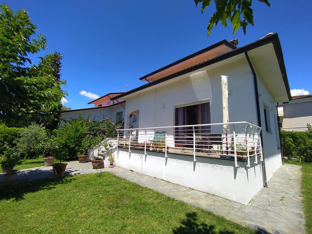 B&B Villa La Bouganville Camaiore Esterno foto