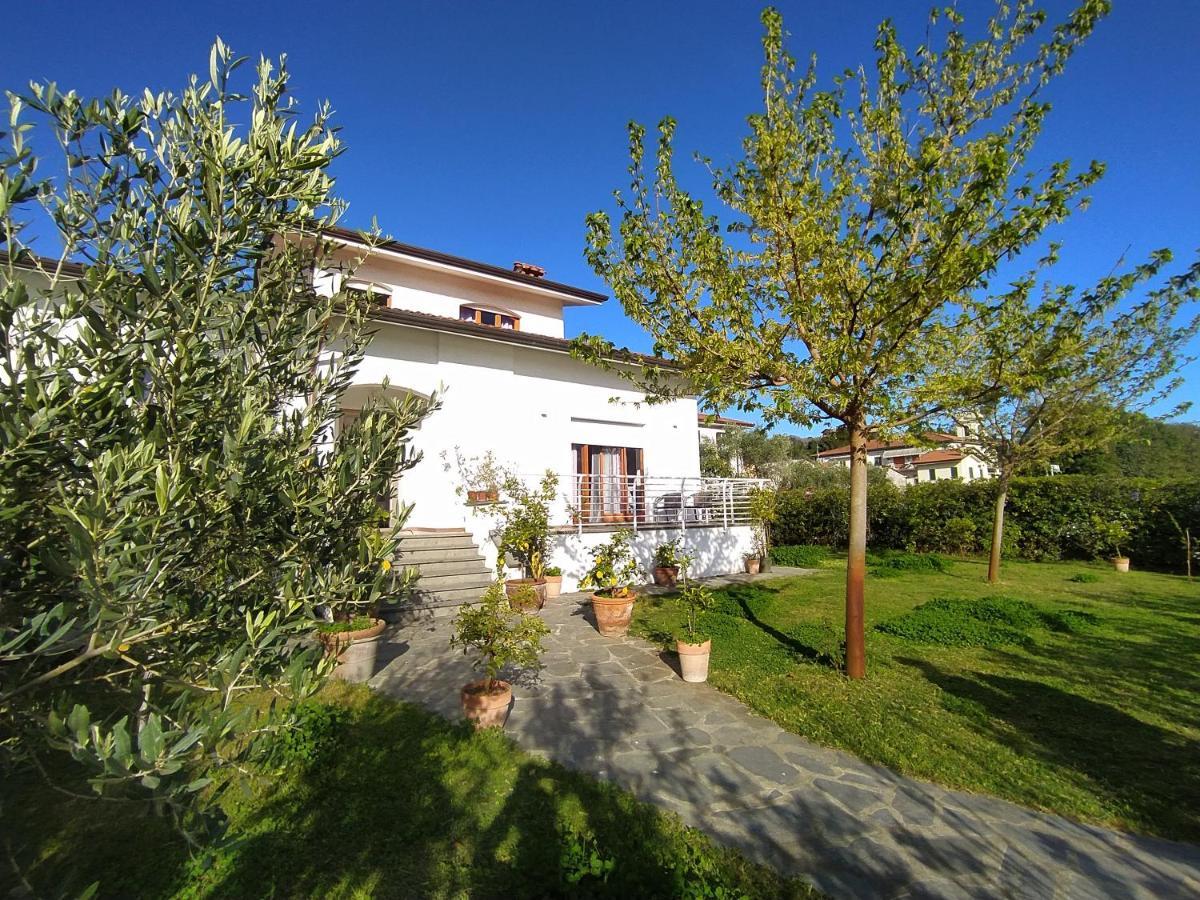 B&B Villa La Bouganville Camaiore Esterno foto